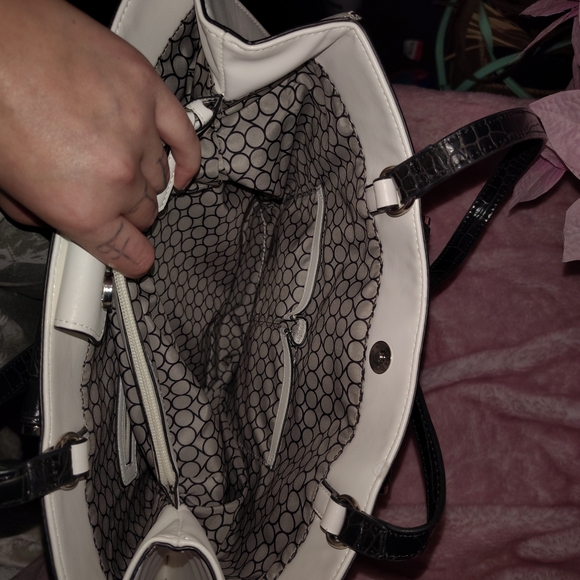 Nine West Black and White Tote Bag - Picture 4 of 6